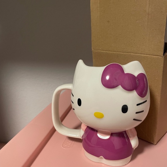 NWT Hello Kitty Mug - Picture 7 of 7